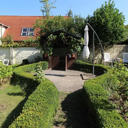 Zentrale Ferienwohnung Mit Gartennutzung Schwerin  Exterior photo
