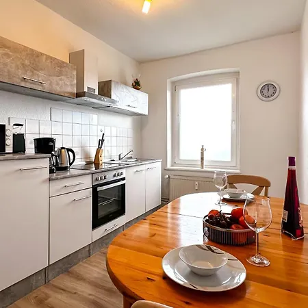 Zentrale Ferienwohnung Mit Gartennutzung Schwerin  Exterior photo